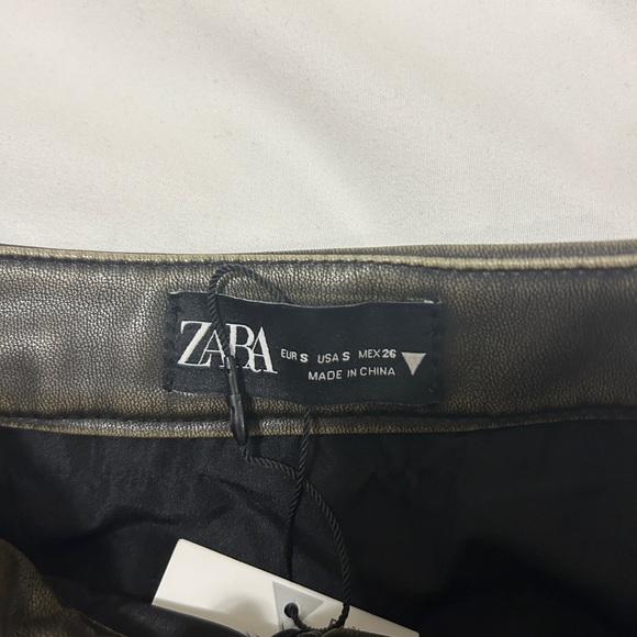 Zara Mini Skirt - Picture 3 of 3